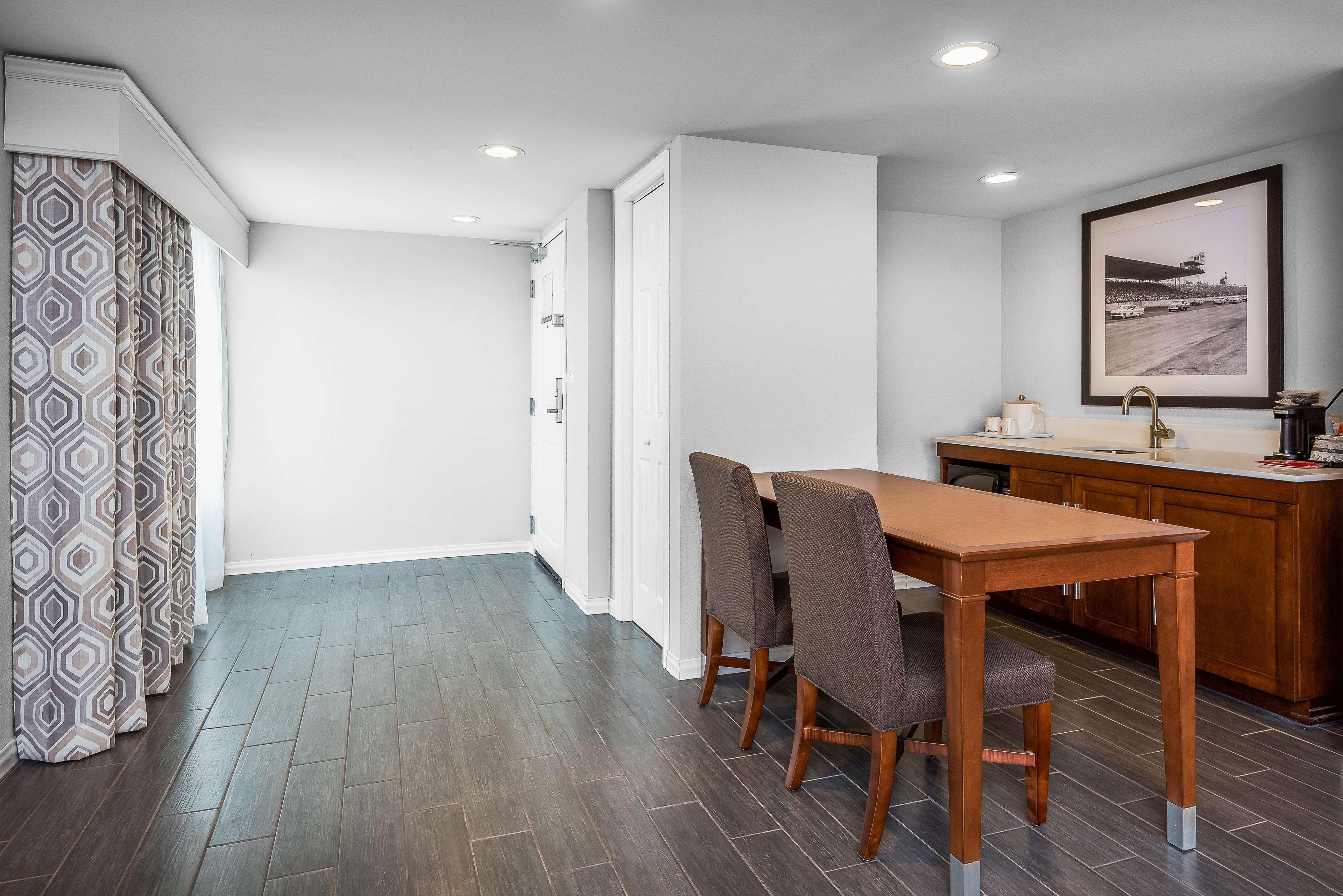 Hampton Inn & Suites Florence Center Bagian luar foto