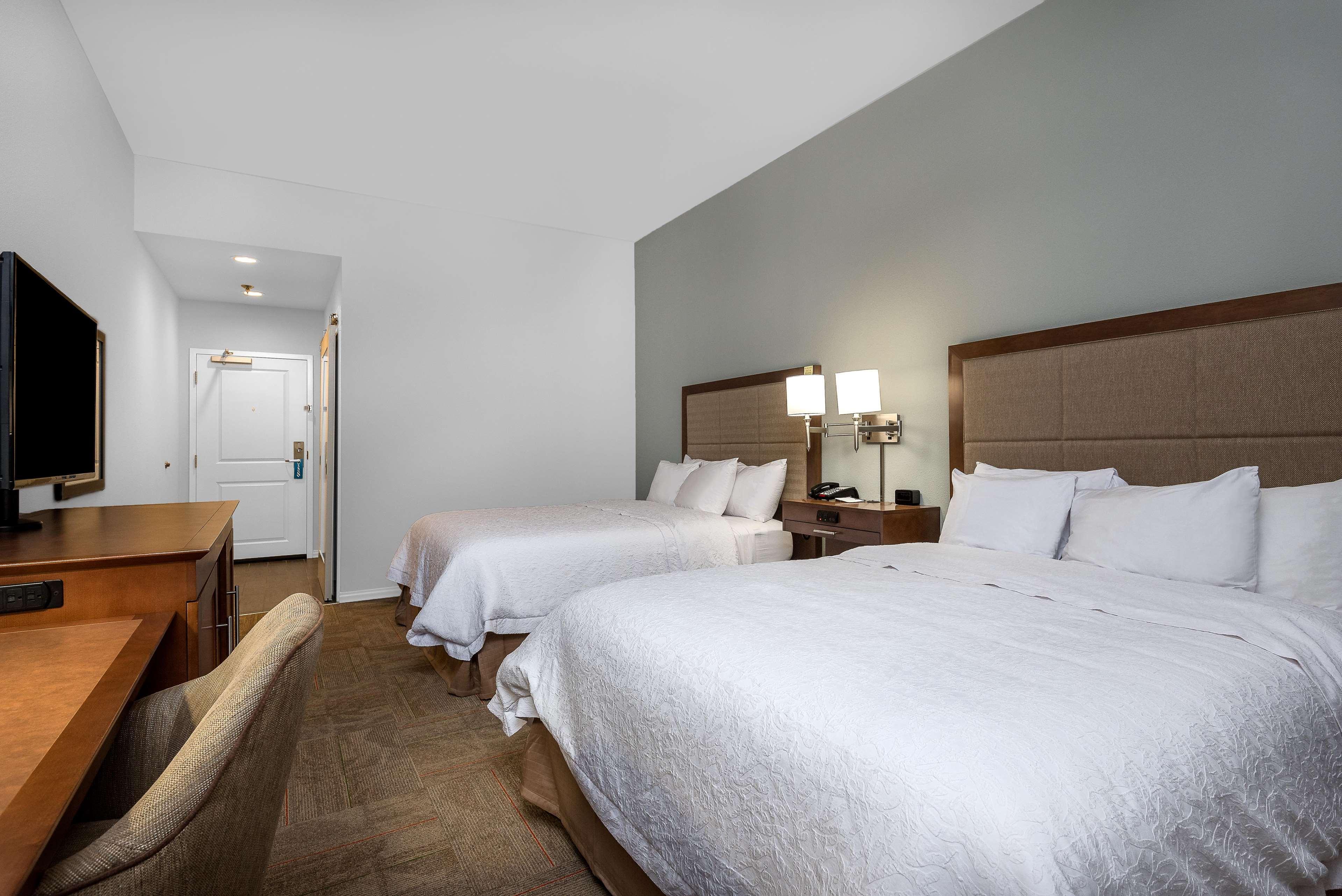 Hampton Inn & Suites Florence Center Bagian luar foto